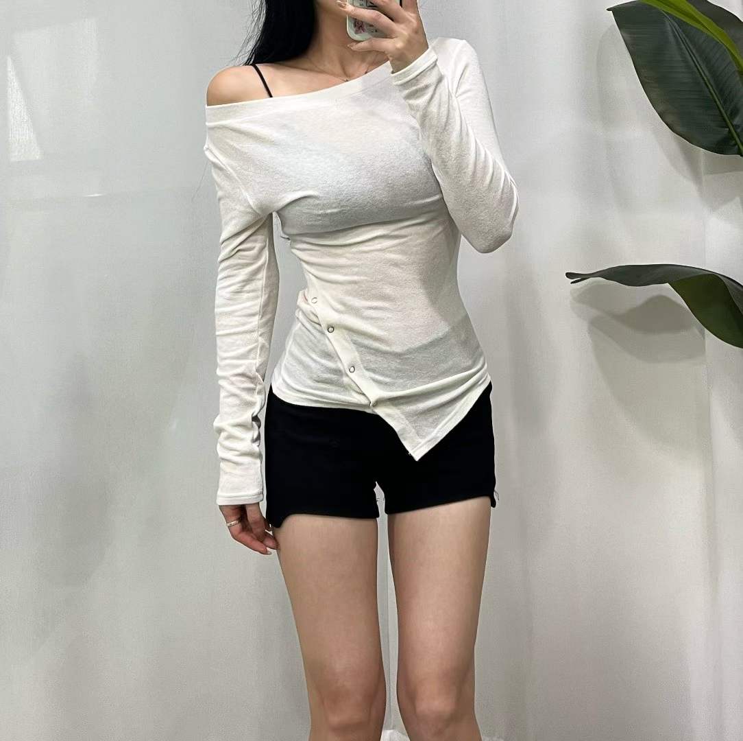 【25OCT06】露肩修腰不規則設計長袖上衣(3色入)