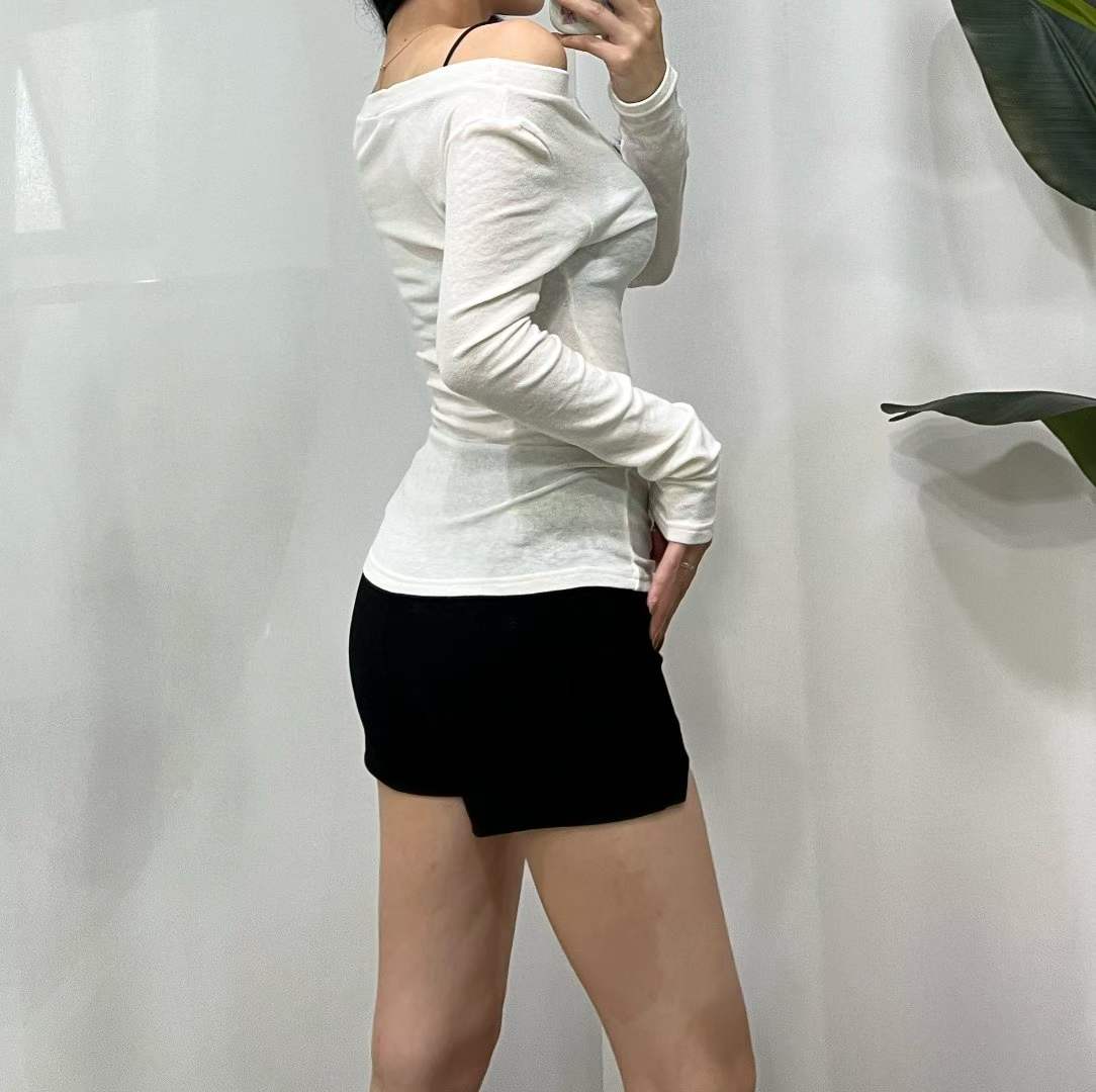 【25OCT06】露肩修腰不規則設計長袖上衣(3色入)