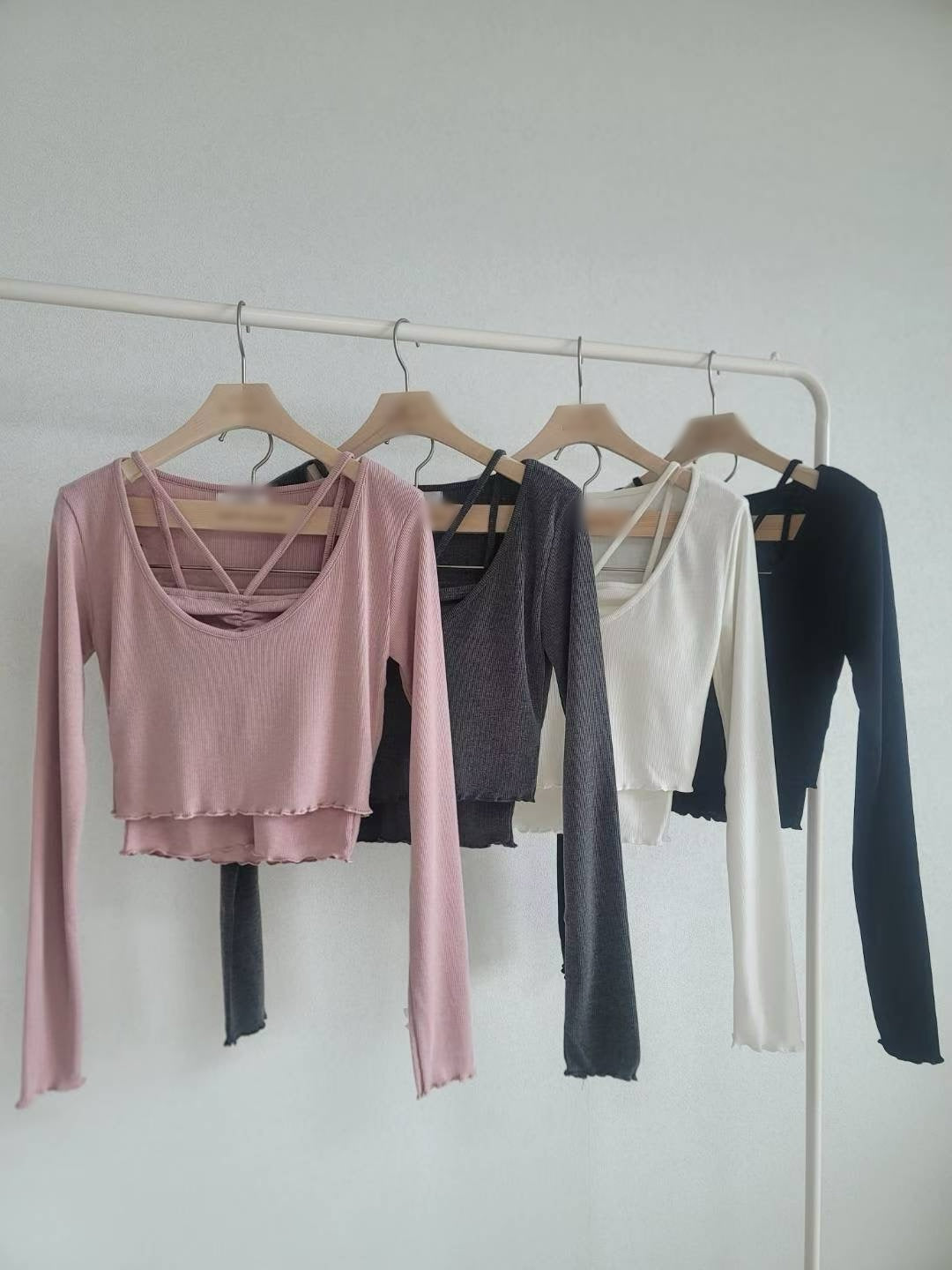 【25OCT04】掛頸小心機兩穿長袖上衣套裝(4色入)